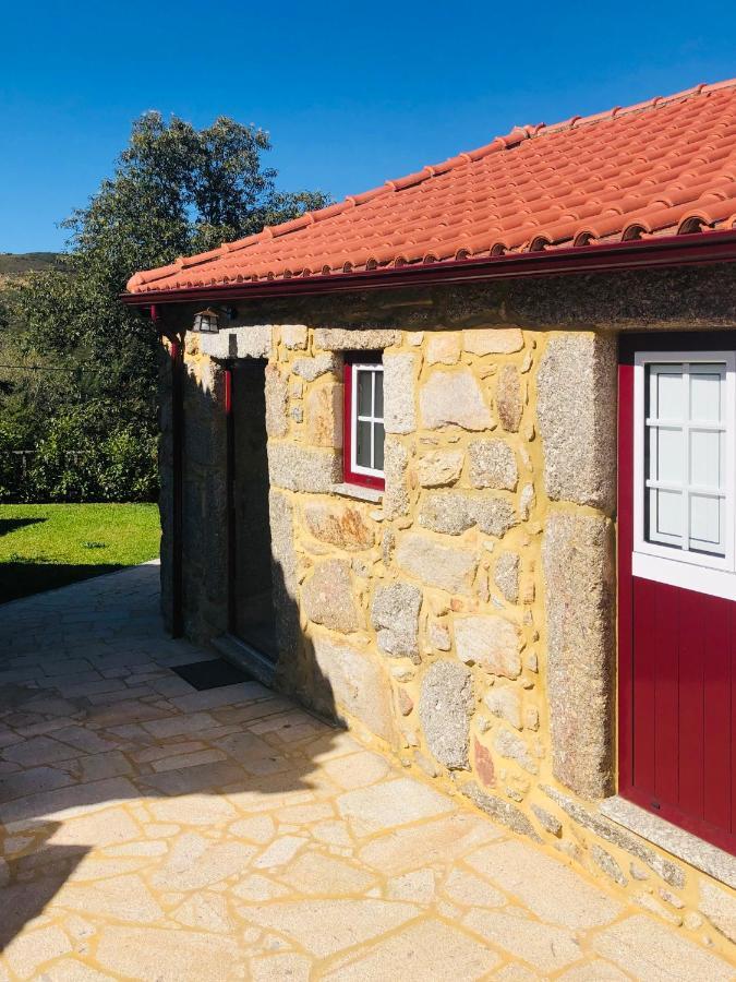 Casa Do Rancho - Turismo Rural Paranhos エクステリア 写真