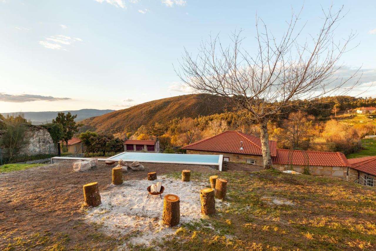 Casa Do Rancho - Turismo Rural Paranhos エクステリア 写真